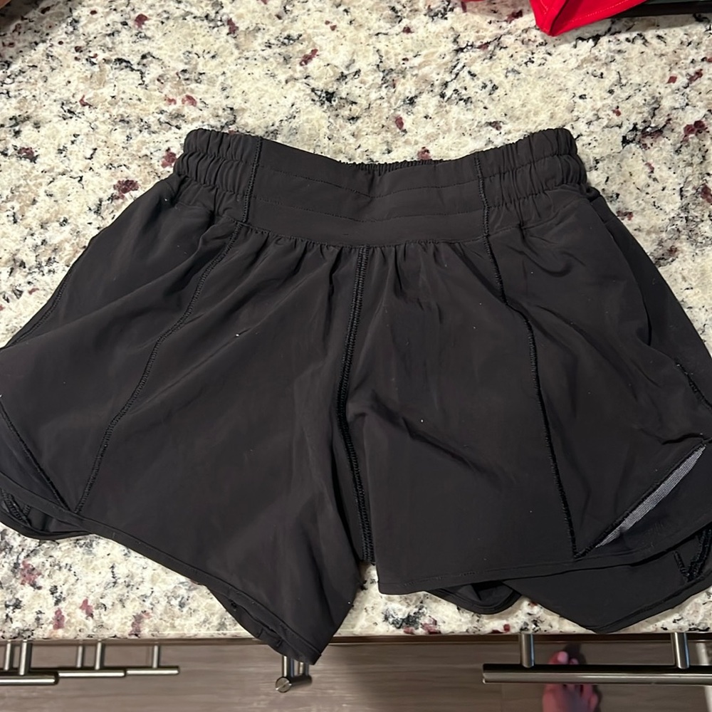 hotty hot lululemon short